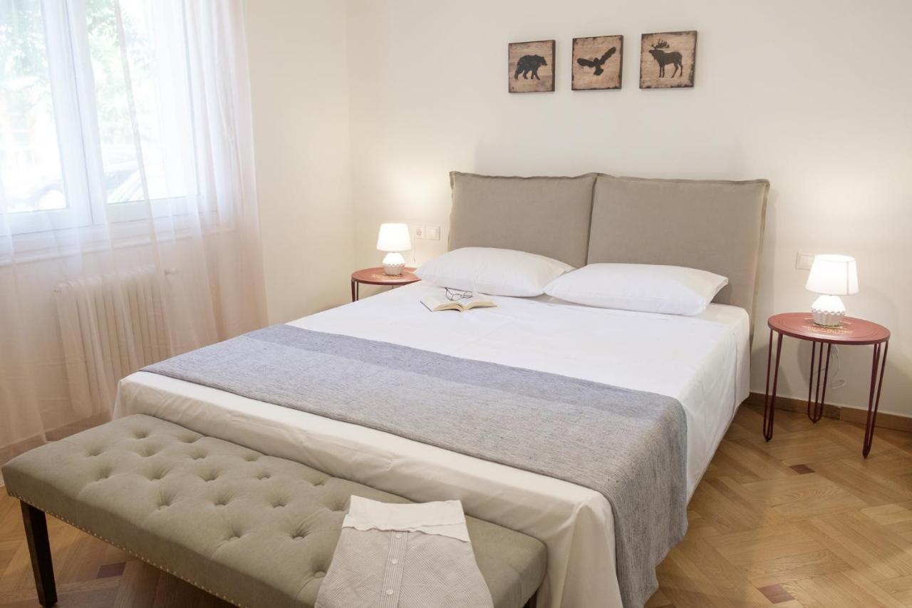 Luxury Three Bedroom In Kolonaki Athènes
