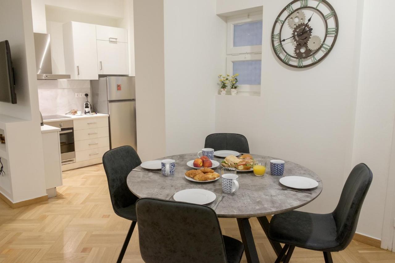 Luxury Three Bedroom In Kolonaki *